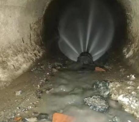 彭场镇市政管道清淤